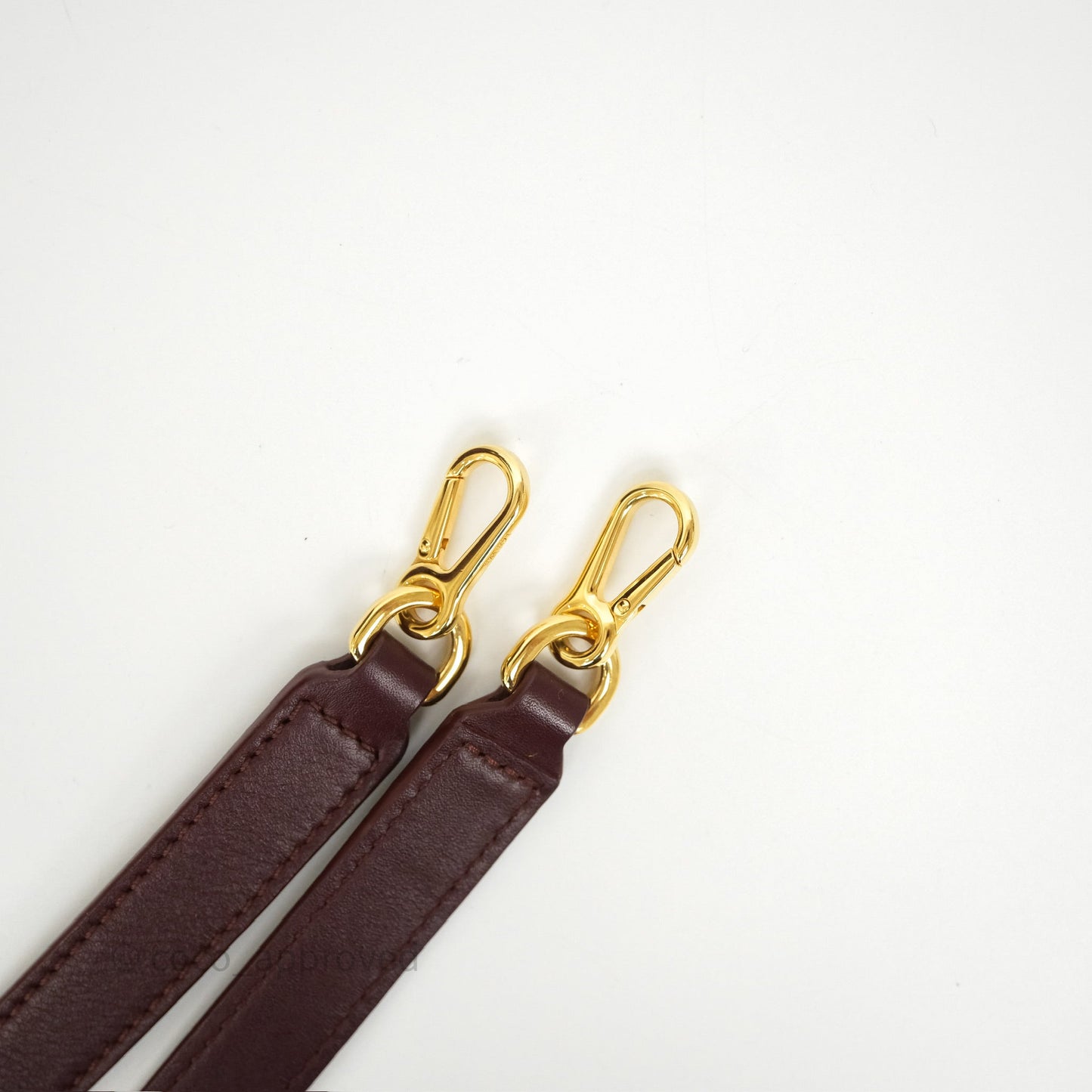 Loewe Mini Pebble Bucket in Smooth Calfskin Dark Burgundy