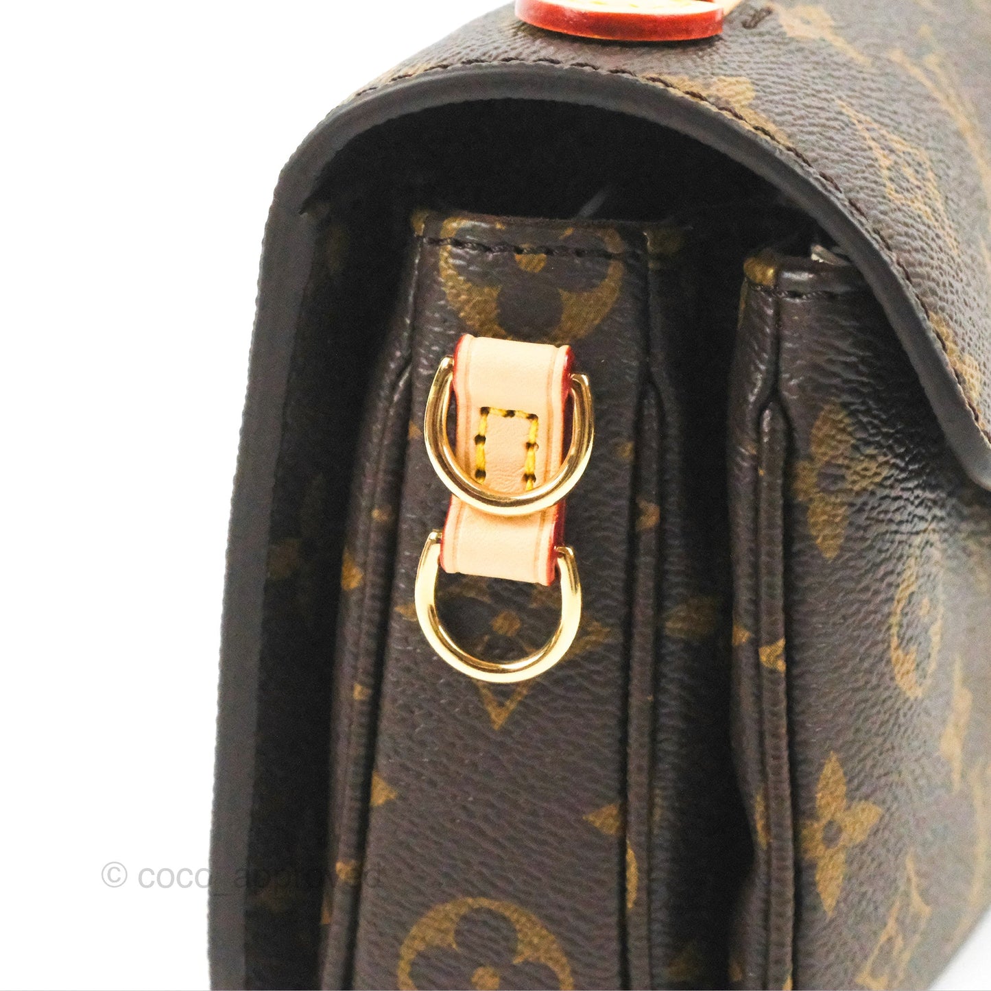 Louis Vuitton Pochette Métis East West Monogram Canvas