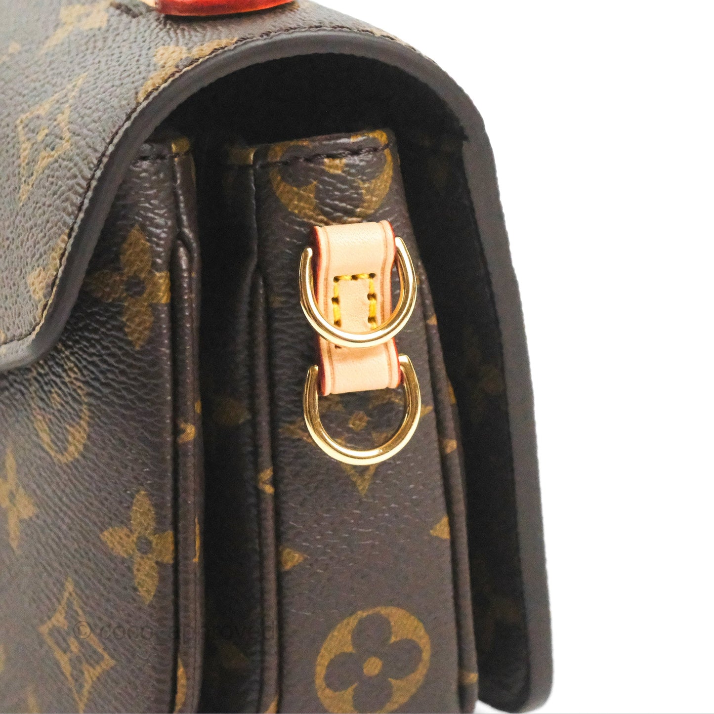 Louis Vuitton Pochette Métis East West Monogram Canvas