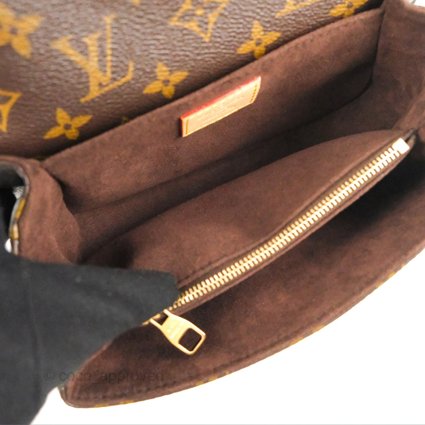 Louis Vuitton Pochette Métis East West Monogram Canvas