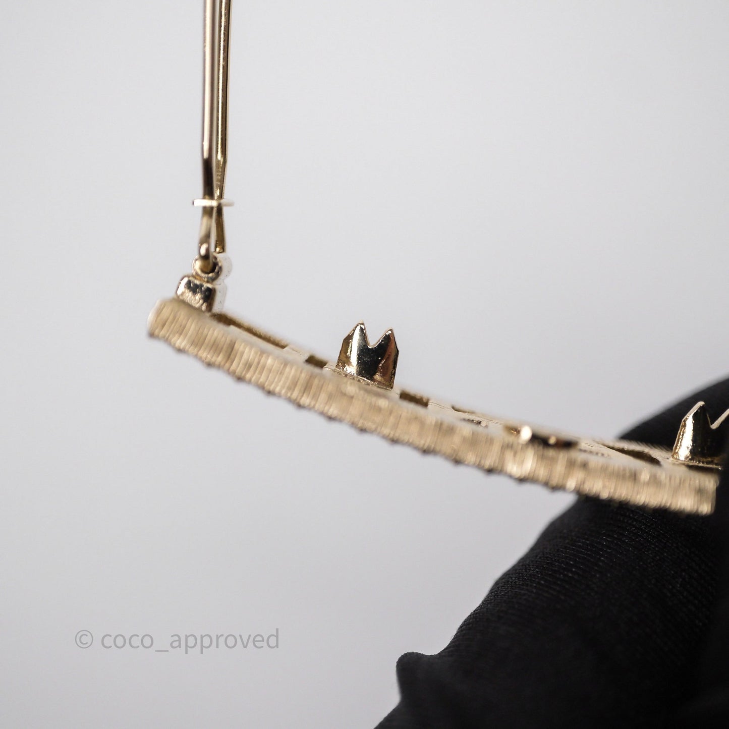 Chanel Crystal CC Logo Hair Clip Gold Tone 24K
