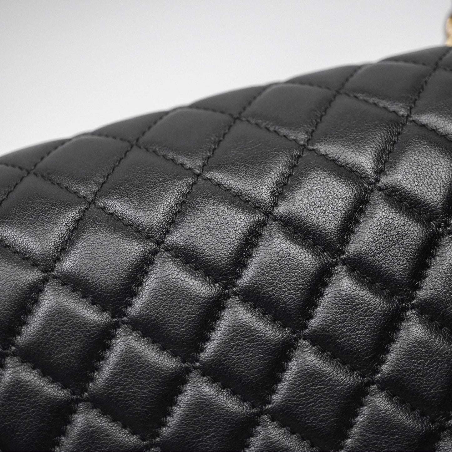 Chanel Medium Boy Quilted Black Calfskin Aged Gold Hardware