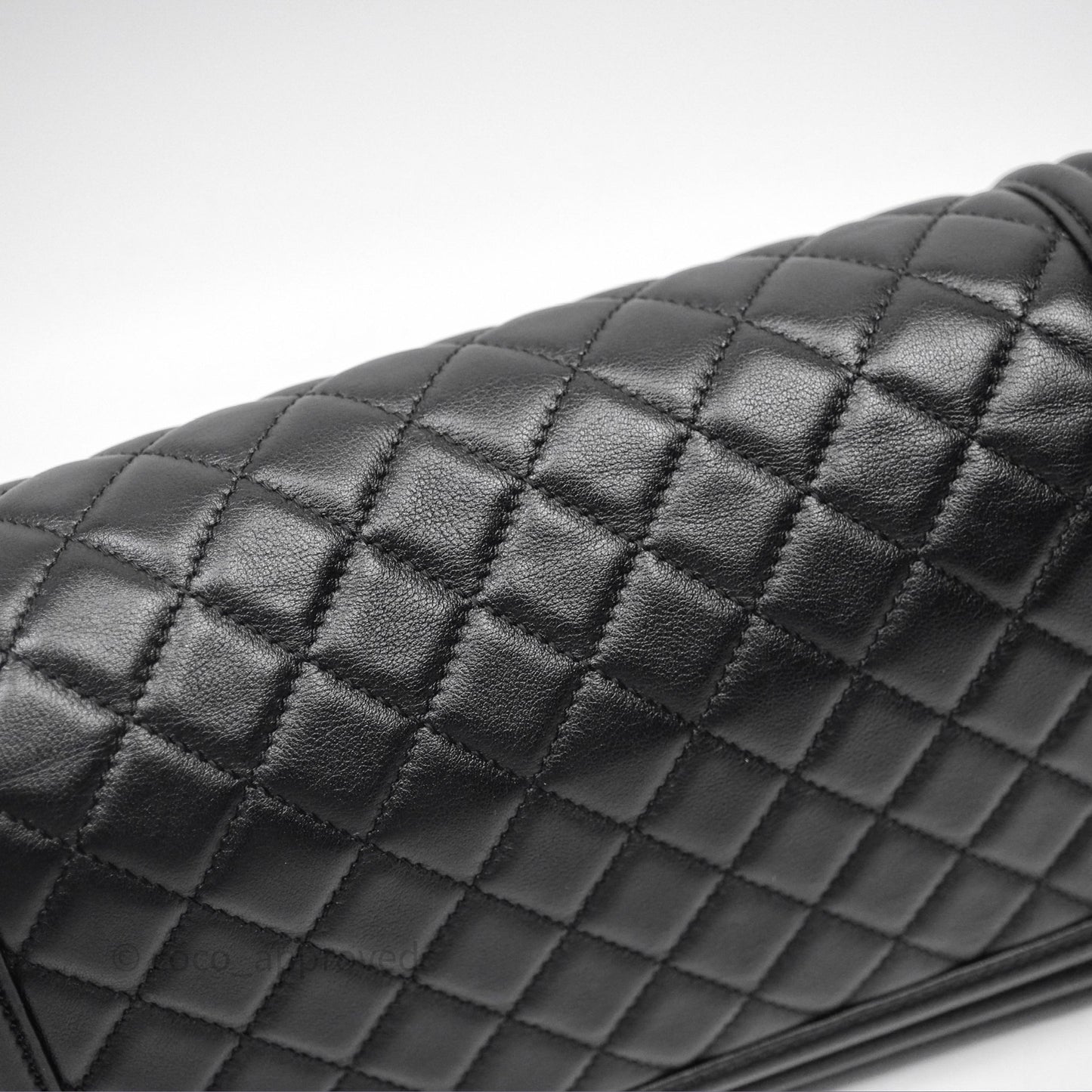 Chanel Medium Boy Quilted Black Calfskin Aged Gold Hardware