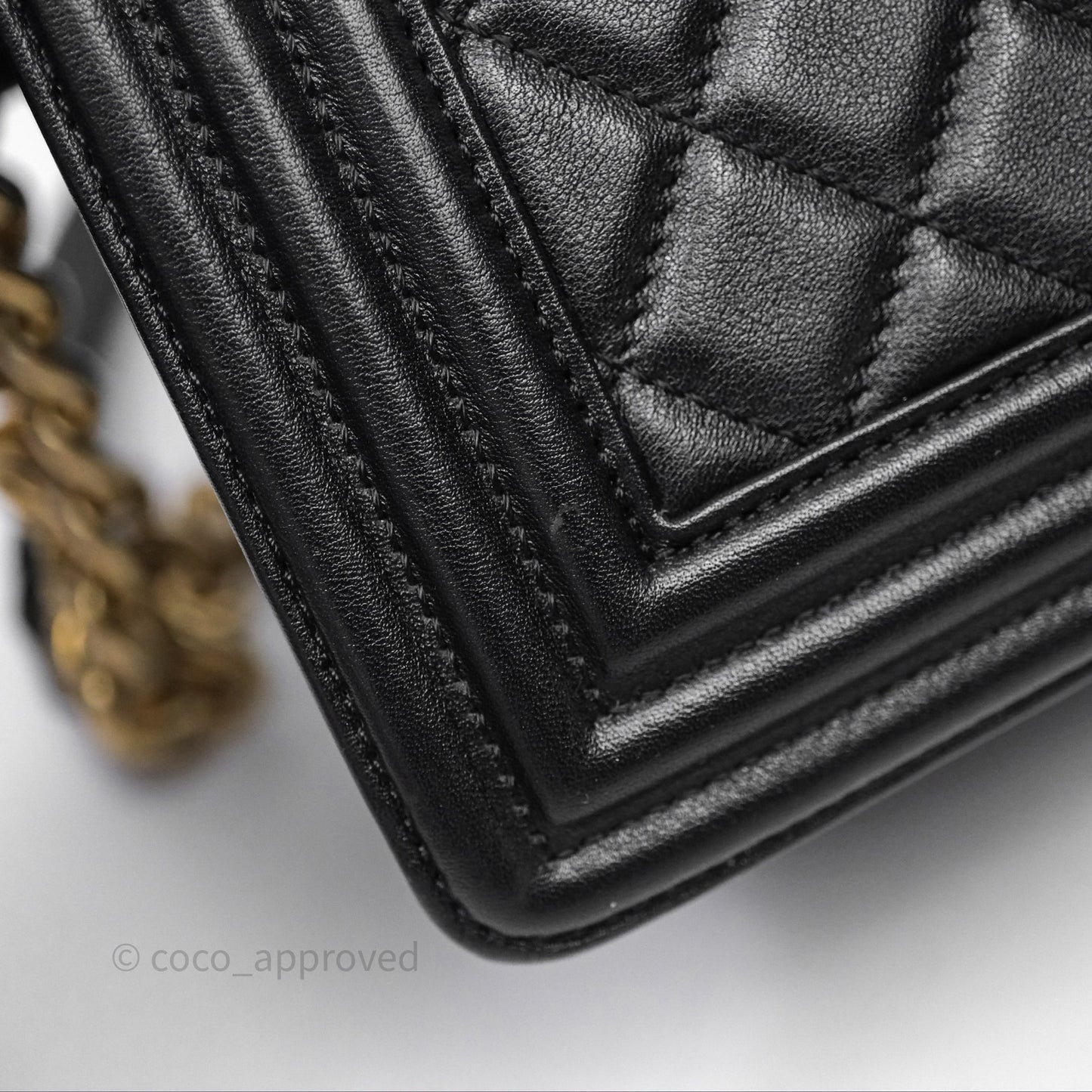 Chanel Medium Boy Quilted Black Calfskin Aged Gold Hardware