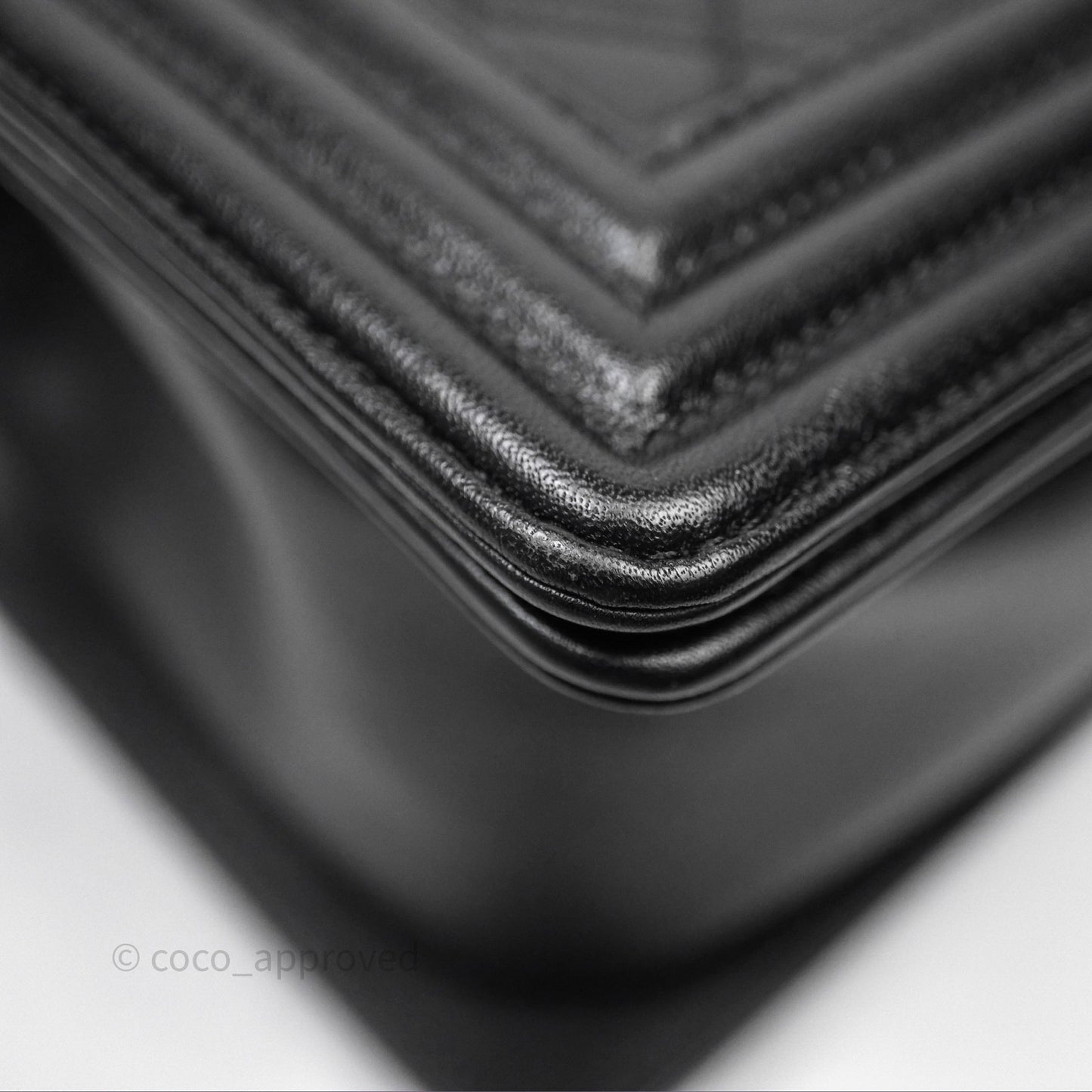 Chanel Medium Boy Quilted Black Calfskin Aged Gold Hardware