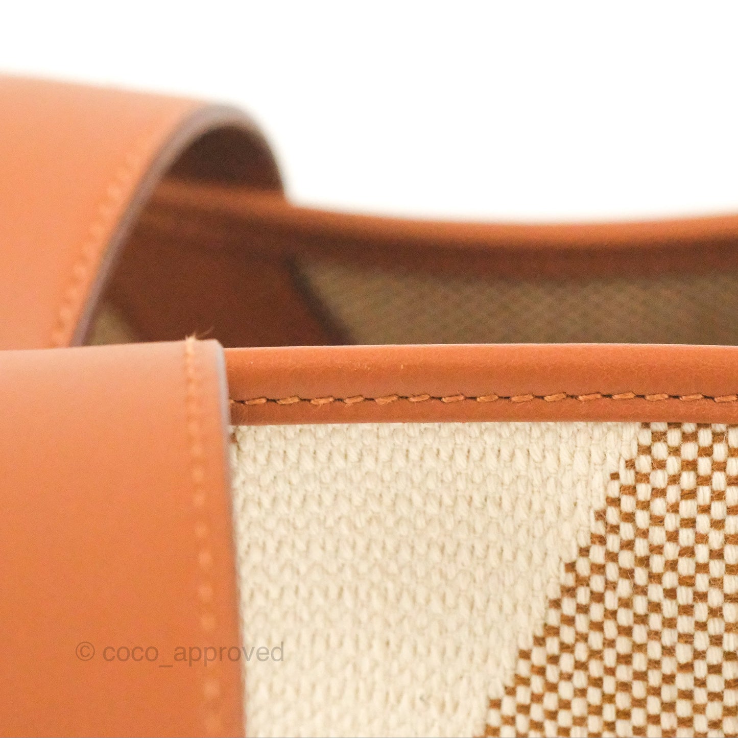 Hermès Cabas H en Biais 40 Bag Écru / Naturel / Gold H Canvas