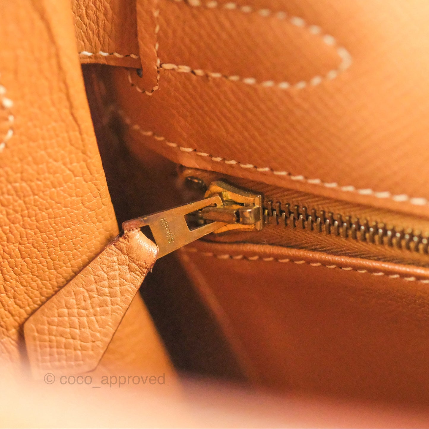 Hermès Kelly 32 Retourne Natural Epsom Gold Hardware