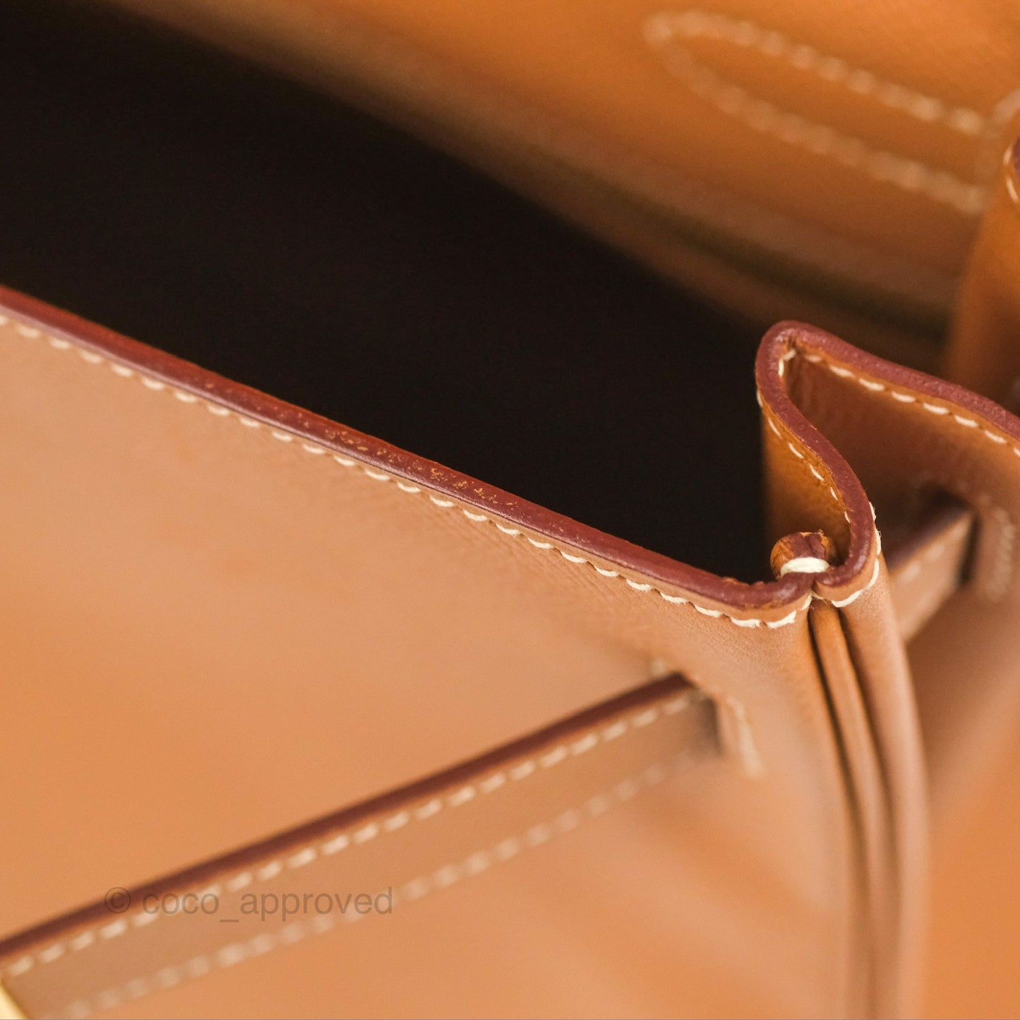Hermès Kelly 32 Retourne Natural Epsom Gold Hardware