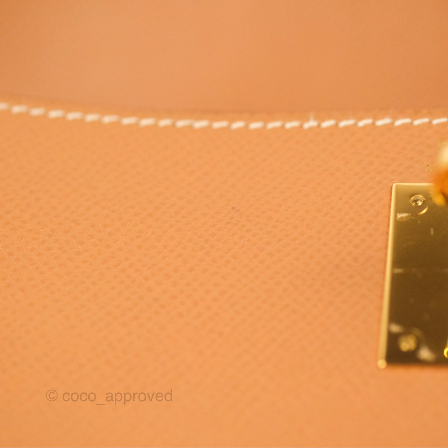 Hermès Kelly 32 Retourne Natural Epsom Gold Hardware
