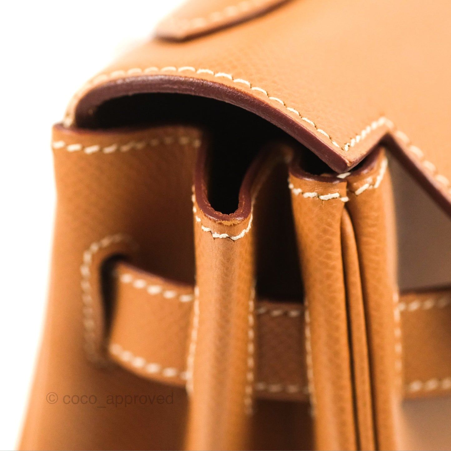 Hermès Kelly 32 Retourne Natural Epsom Gold Hardware