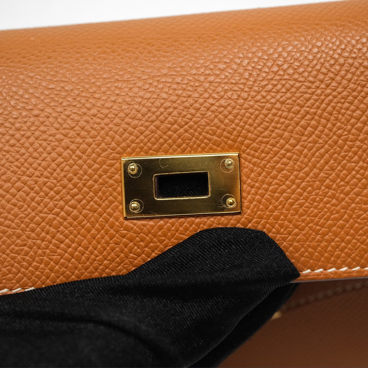 Hermès Kelly To Go Wallet Gold 37 Epsom Gold Hardware