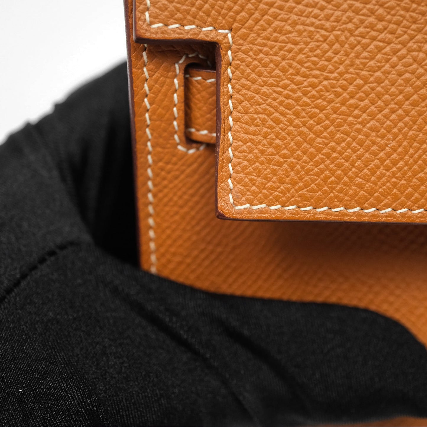 Hermès Kelly To Go Wallet Gold 37 Epsom Gold Hardware