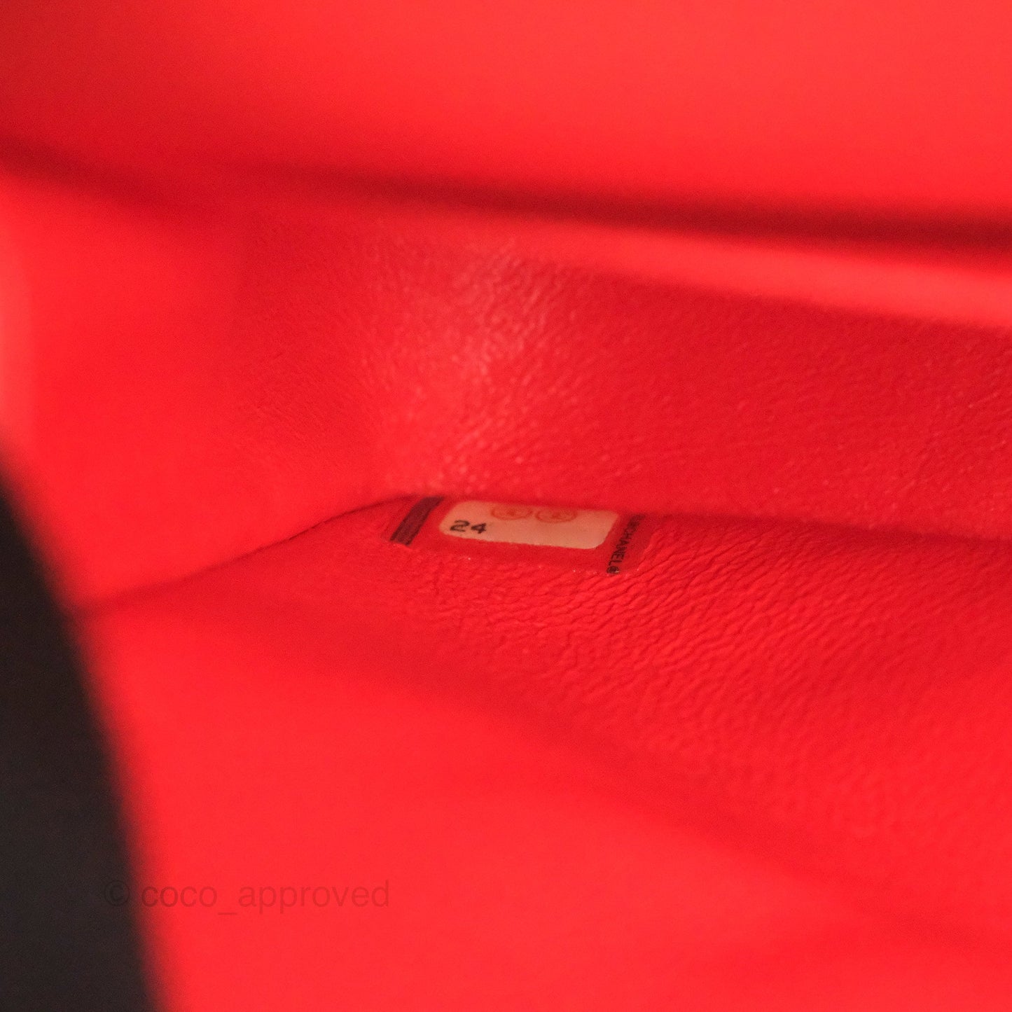 Chanel Classic M/L Medium Flap Chevron Red Lambskin Gold Hardware