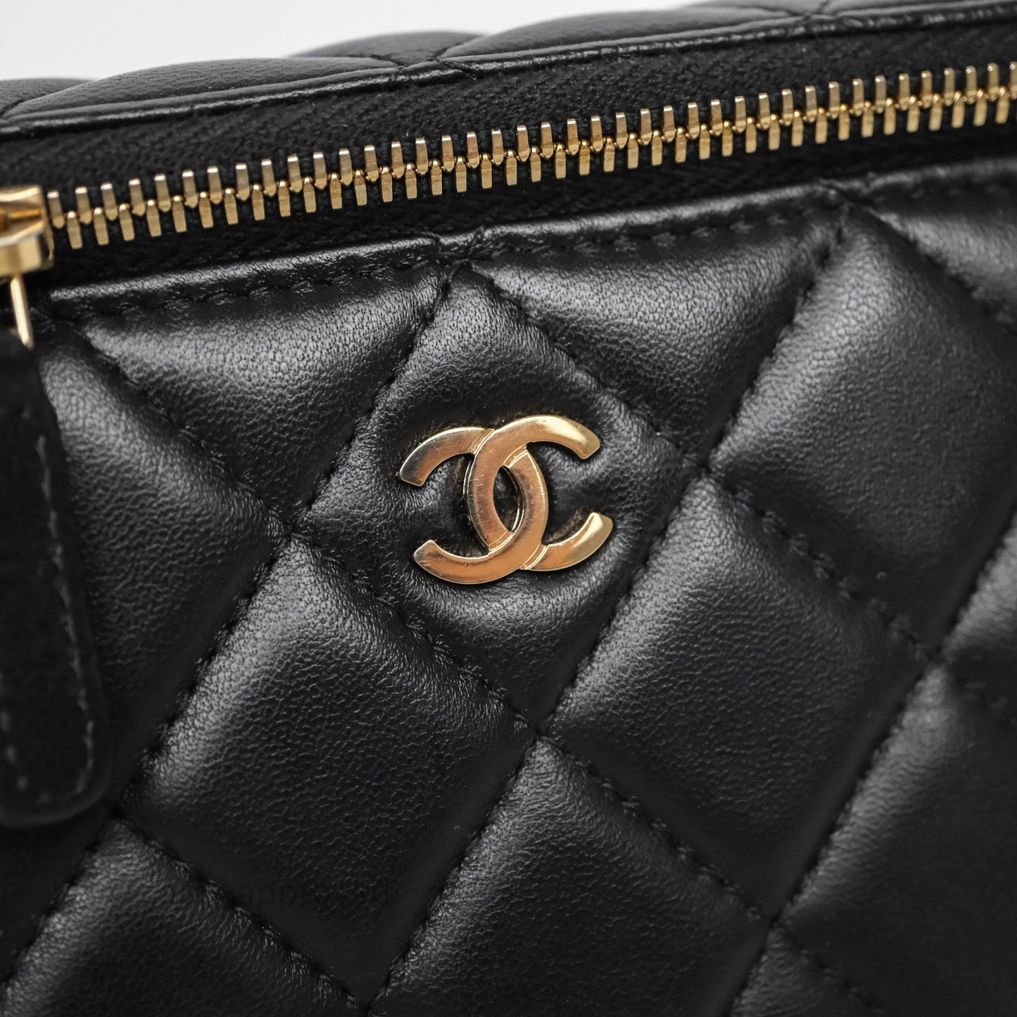 Chanel Vanity Rectangular With Chain Black Lambskin Gold Hardware