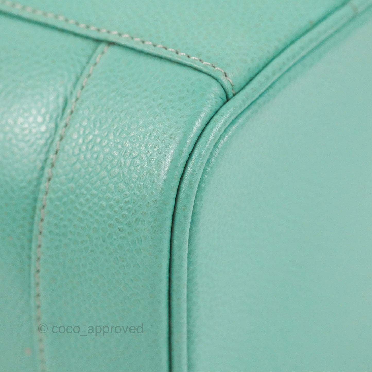 Chanel Vintage Vanity Case Tiffany Blue Caviar Gold Hardware