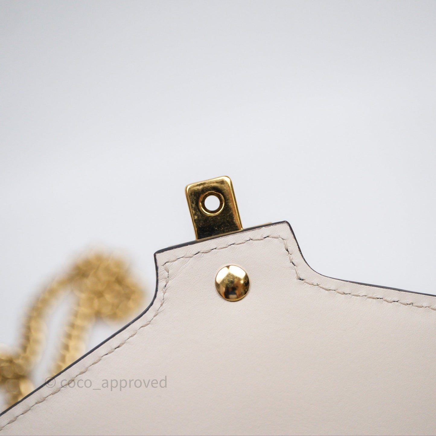Gucci Mini Sylvie White Calfskin Bag⁣ ⁣⁣⁣⁣⁣⁣⁣⁣⁣⁣⁣⁣⁣⁣⁣⁣