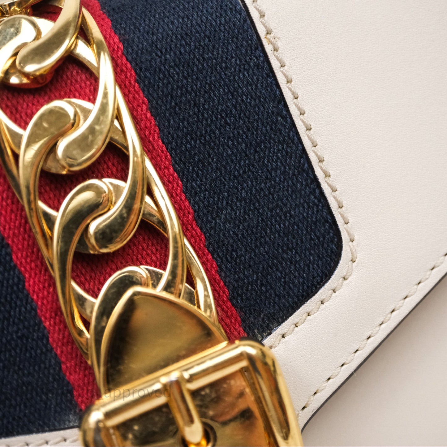 Gucci Mini Sylvie White Calfskin Bag⁣ ⁣⁣⁣⁣⁣⁣⁣⁣⁣⁣⁣⁣⁣⁣⁣⁣