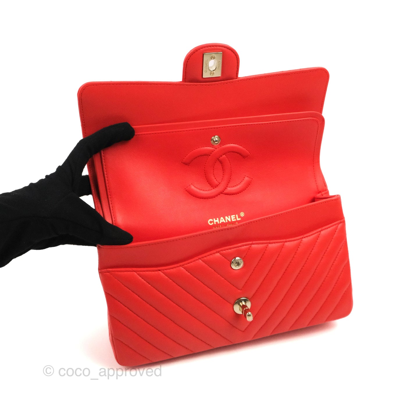 Chanel Classic M/L Medium Flap Chevron Red Lambskin Gold Hardware