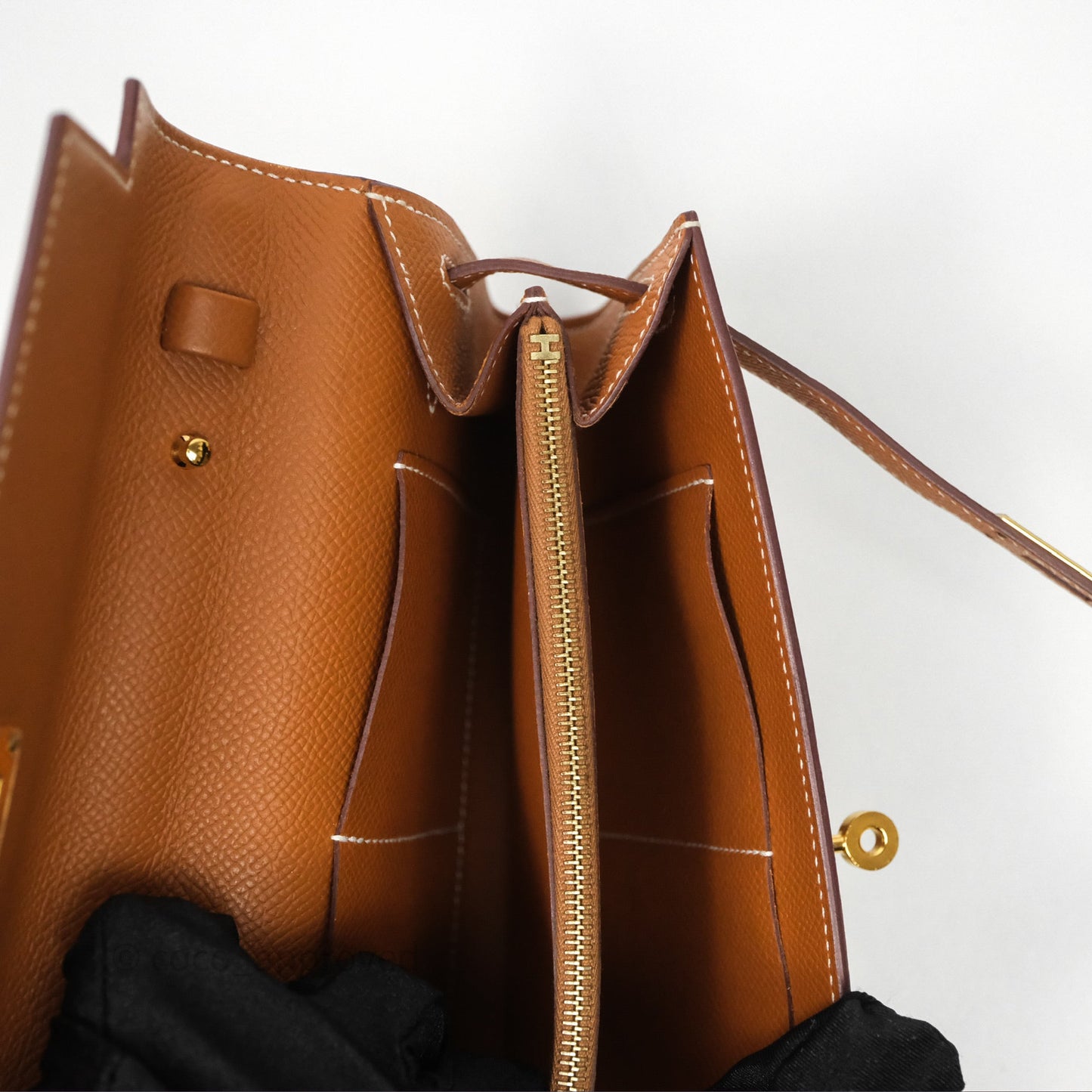 Hermès Kelly To Go Wallet Gold 37 Epsom Gold Hardware