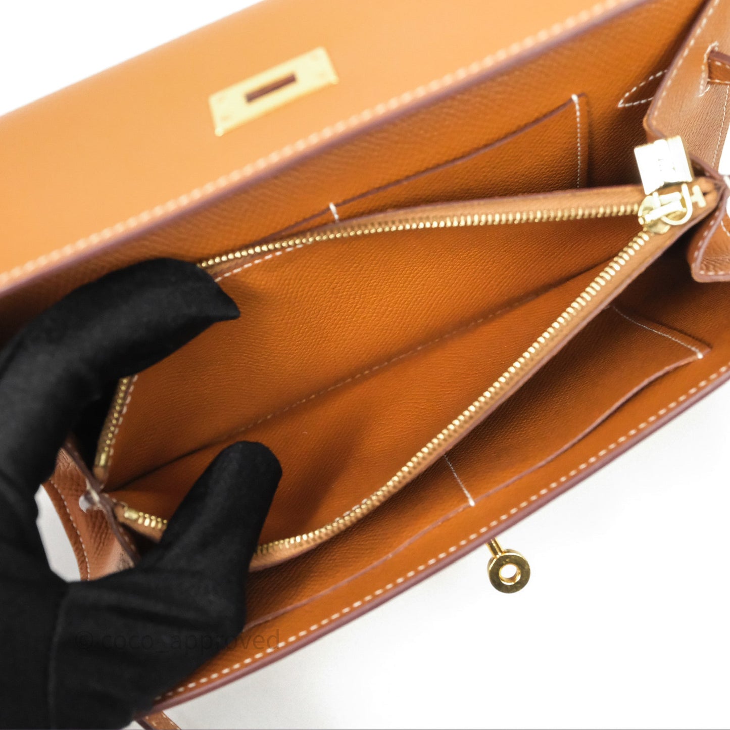 Hermès Kelly To Go Wallet Gold 37 Epsom Gold Hardware