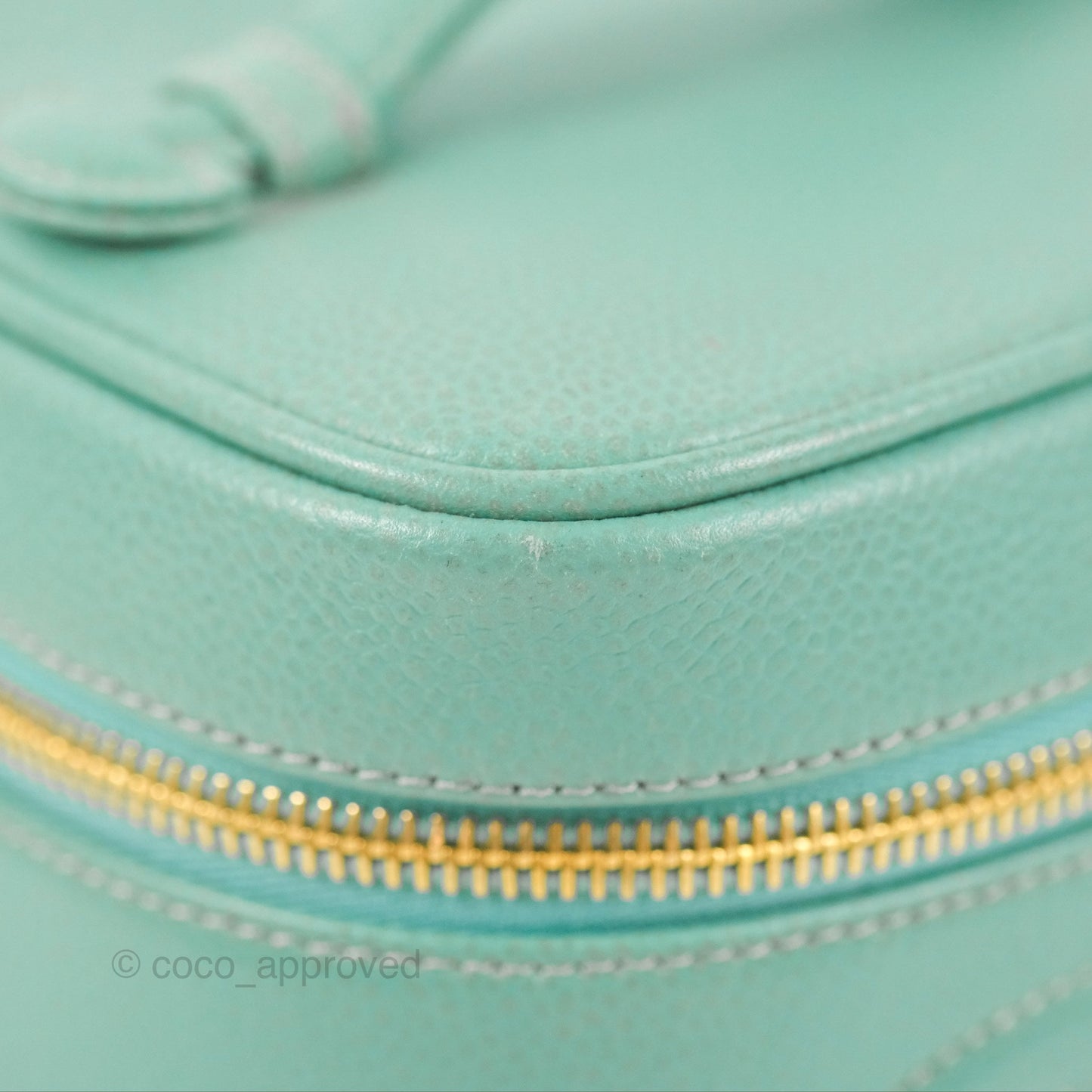 Chanel Vintage Vanity Case Tiffany Blue Caviar Gold Hardware