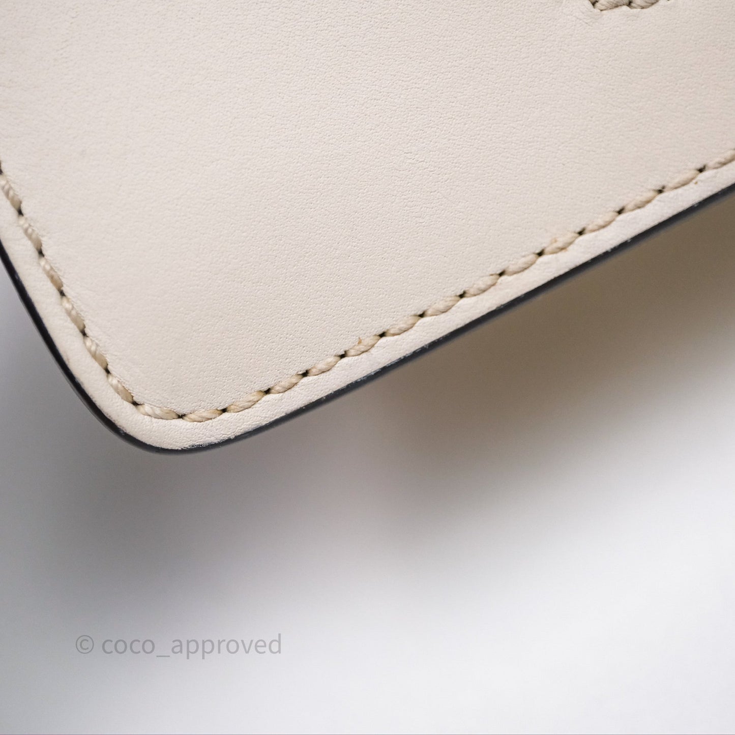Gucci Mini Sylvie White Calfskin Bag⁣ ⁣⁣⁣⁣⁣⁣⁣⁣⁣⁣⁣⁣⁣⁣⁣⁣