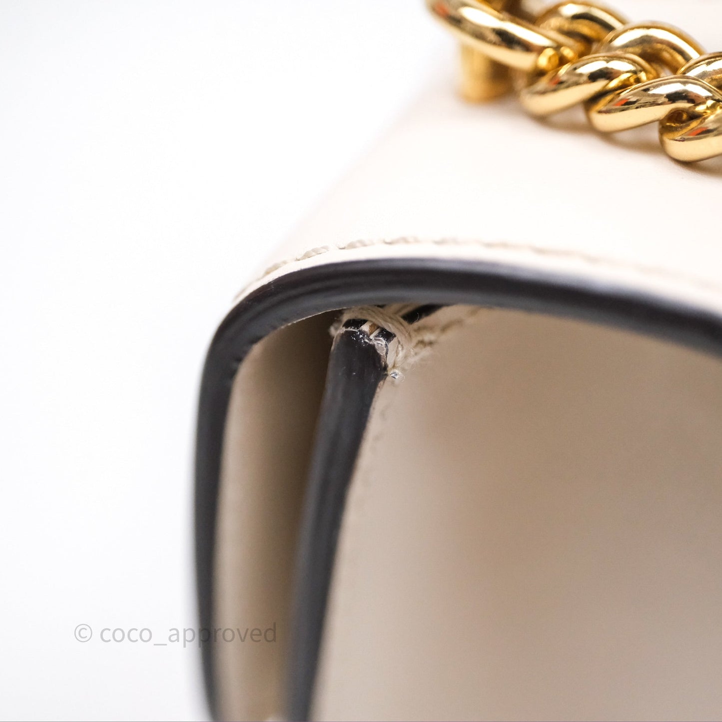 Gucci Mini Sylvie White Calfskin Bag⁣ ⁣⁣⁣⁣⁣⁣⁣⁣⁣⁣⁣⁣⁣⁣⁣⁣