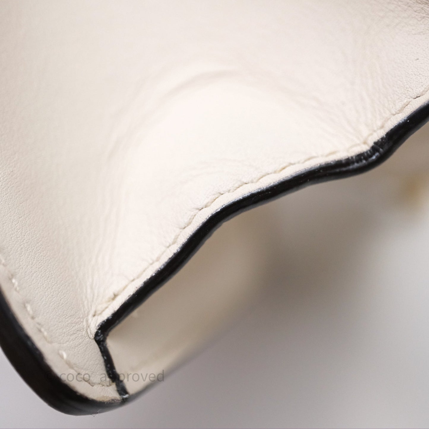 Gucci Mini Sylvie White Calfskin Bag⁣ ⁣⁣⁣⁣⁣⁣⁣⁣⁣⁣⁣⁣⁣⁣⁣⁣