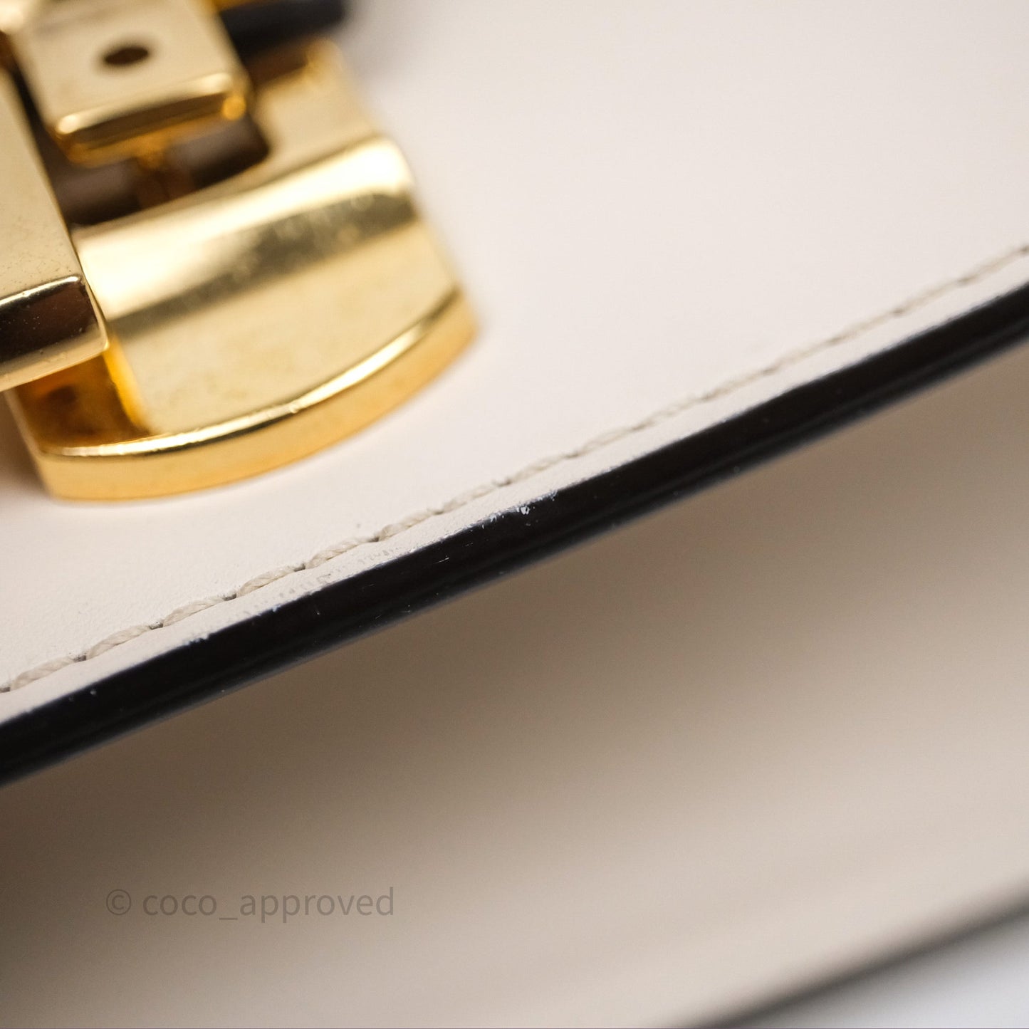 Gucci Mini Sylvie White Calfskin Bag⁣ ⁣⁣⁣⁣⁣⁣⁣⁣⁣⁣⁣⁣⁣⁣⁣⁣
