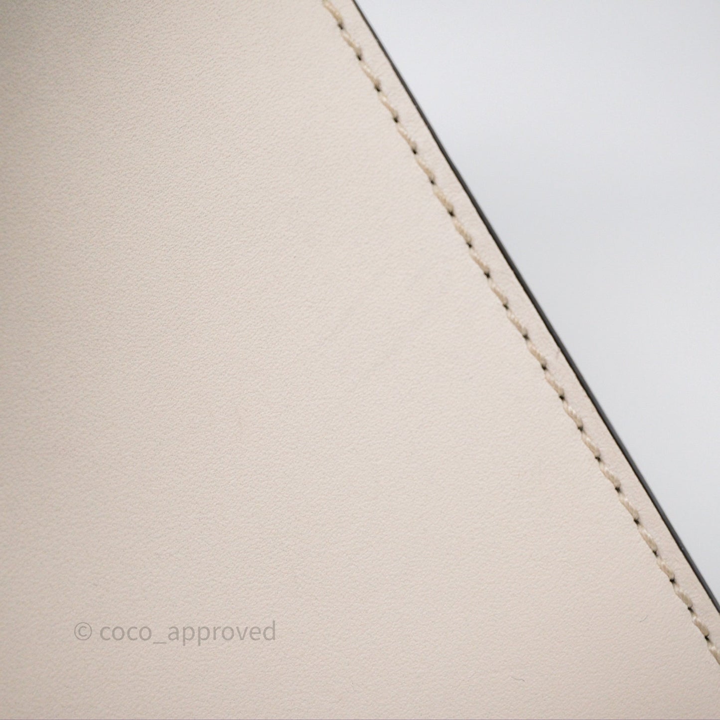 Gucci Mini Sylvie White Calfskin Bag⁣ ⁣⁣⁣⁣⁣⁣⁣⁣⁣⁣⁣⁣⁣⁣⁣⁣
