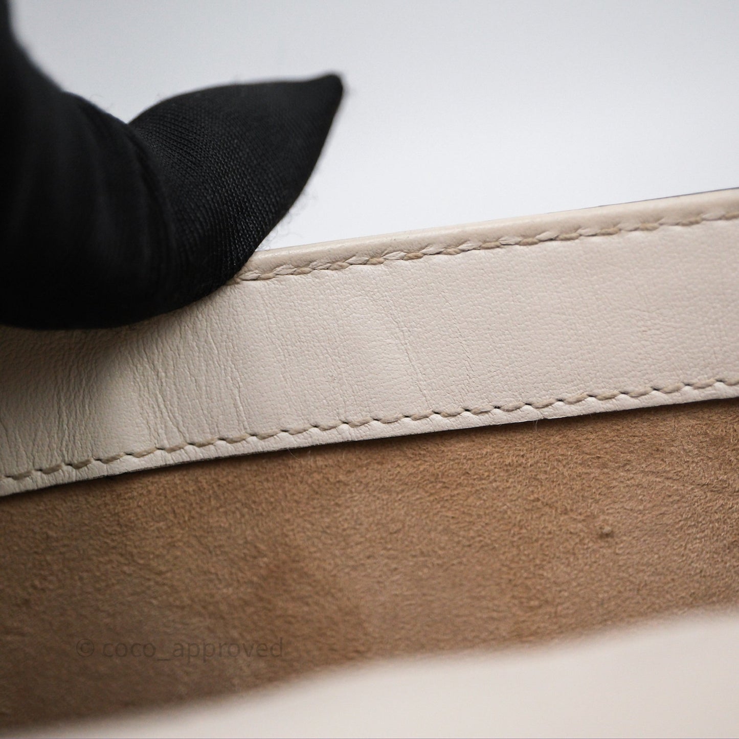 Gucci Mini Sylvie White Calfskin Bag⁣ ⁣⁣⁣⁣⁣⁣⁣⁣⁣⁣⁣⁣⁣⁣⁣⁣