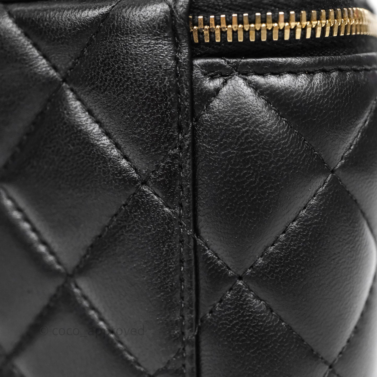 Chanel Classic M/L Medium Flap Quilted Black Caviar Gold Hardware