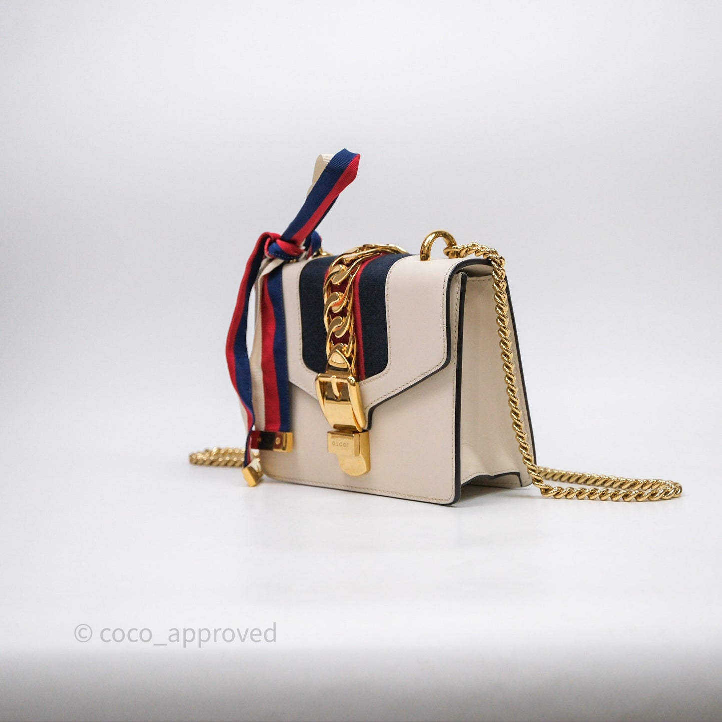 Gucci Mini Sylvie White Calfskin Bag⁣ ⁣⁣⁣⁣⁣⁣⁣⁣⁣⁣⁣⁣⁣⁣⁣⁣