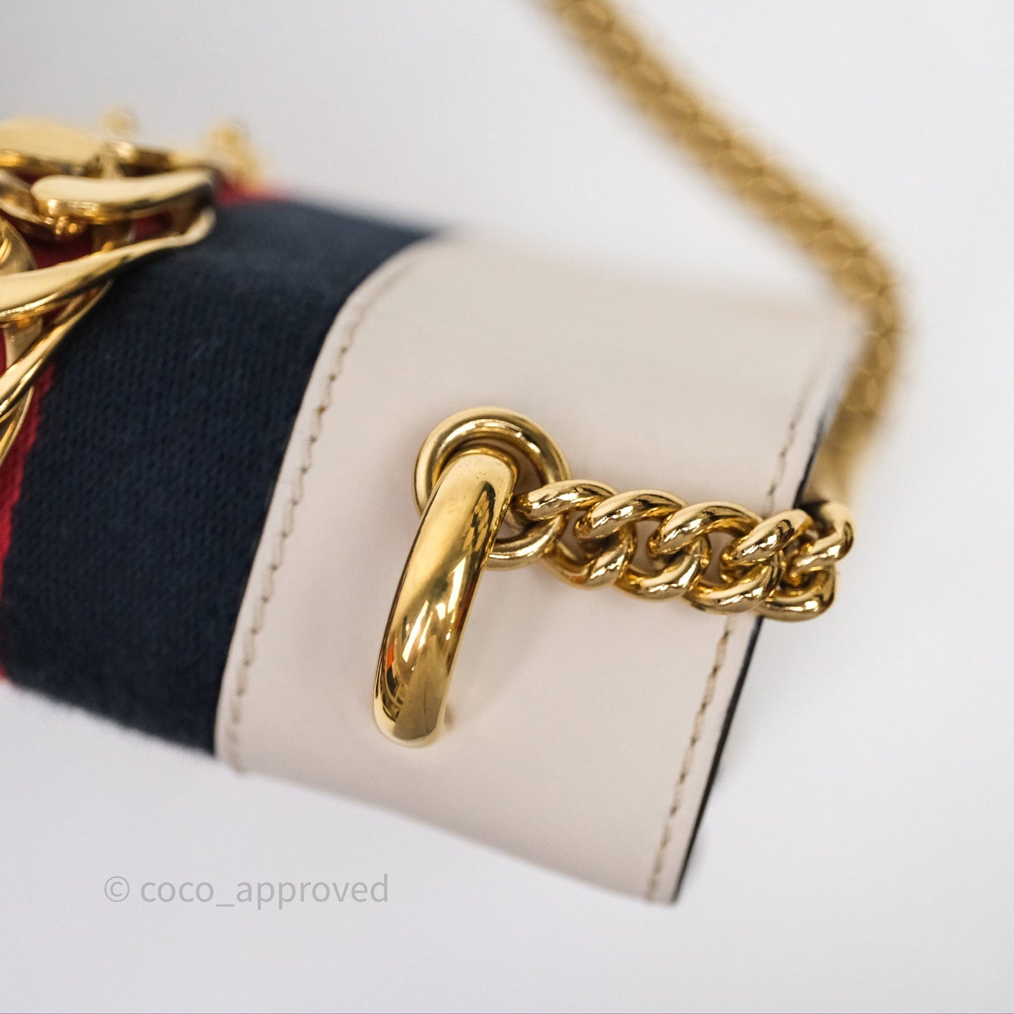 Gucci Mini Sylvie White Calfskin Bag⁣ ⁣⁣⁣⁣⁣⁣⁣⁣⁣⁣⁣⁣⁣⁣⁣⁣