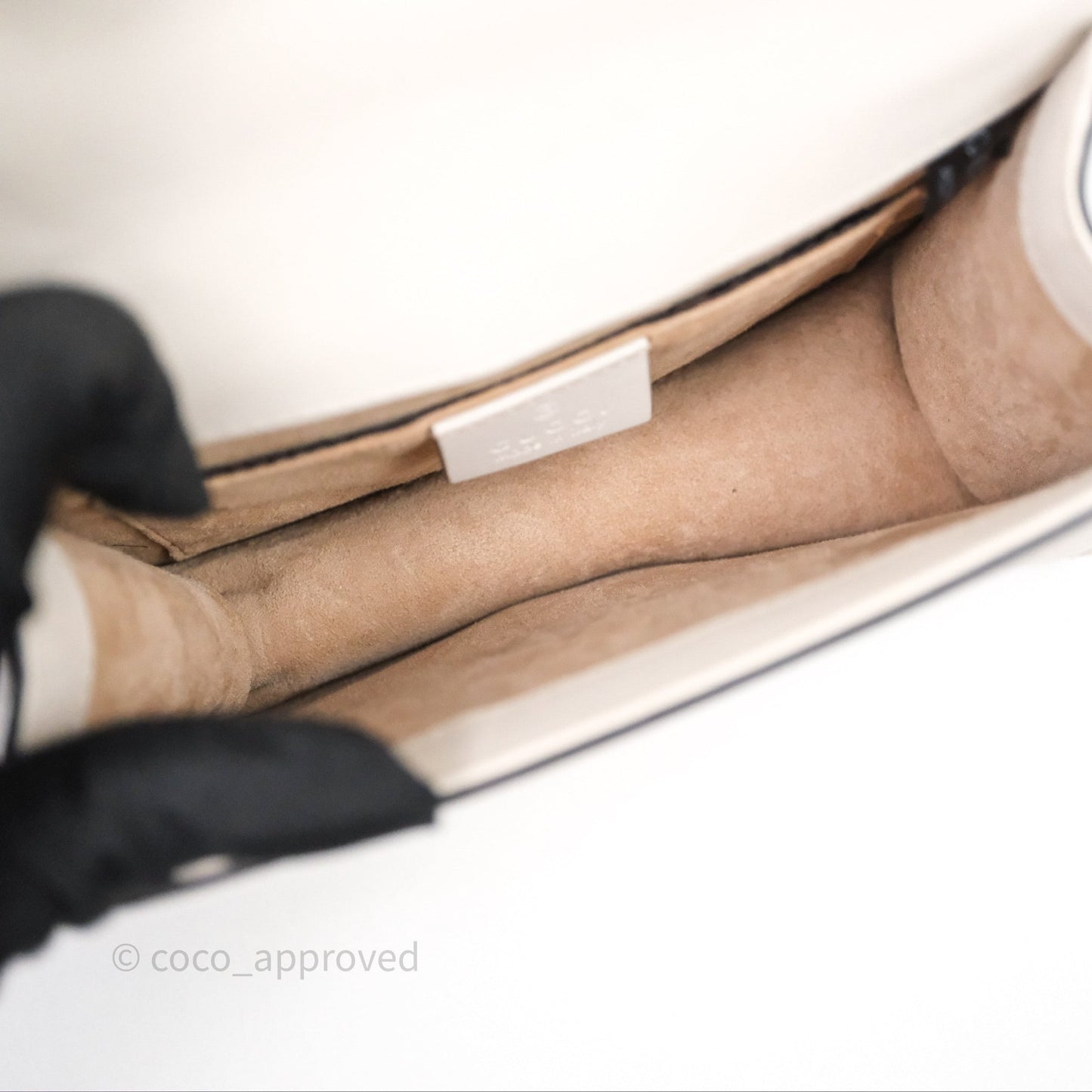 Gucci Mini Sylvie White Calfskin Bag⁣ ⁣⁣⁣⁣⁣⁣⁣⁣⁣⁣⁣⁣⁣⁣⁣⁣