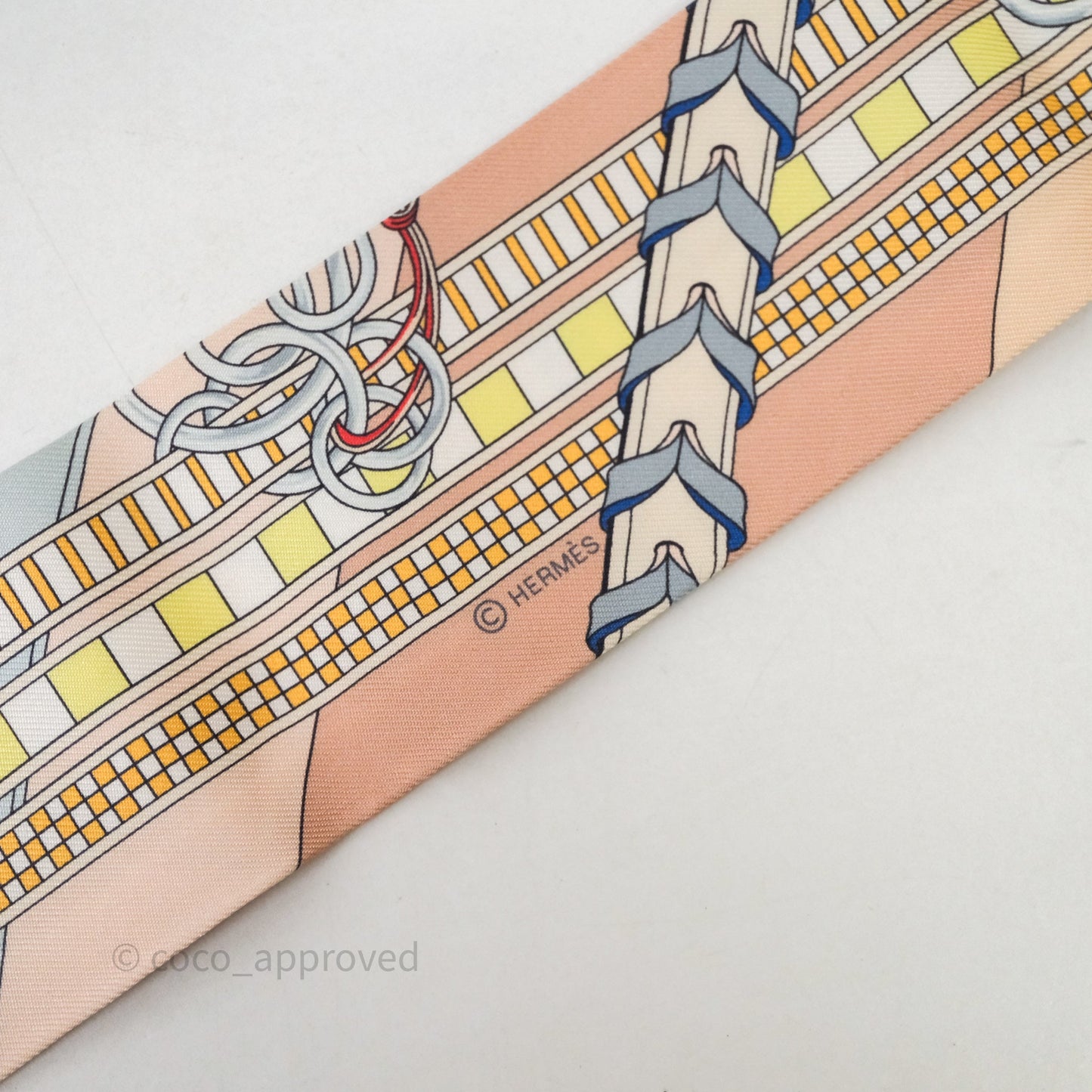 Hermès Brides et Gris-Gris Silk Twilly