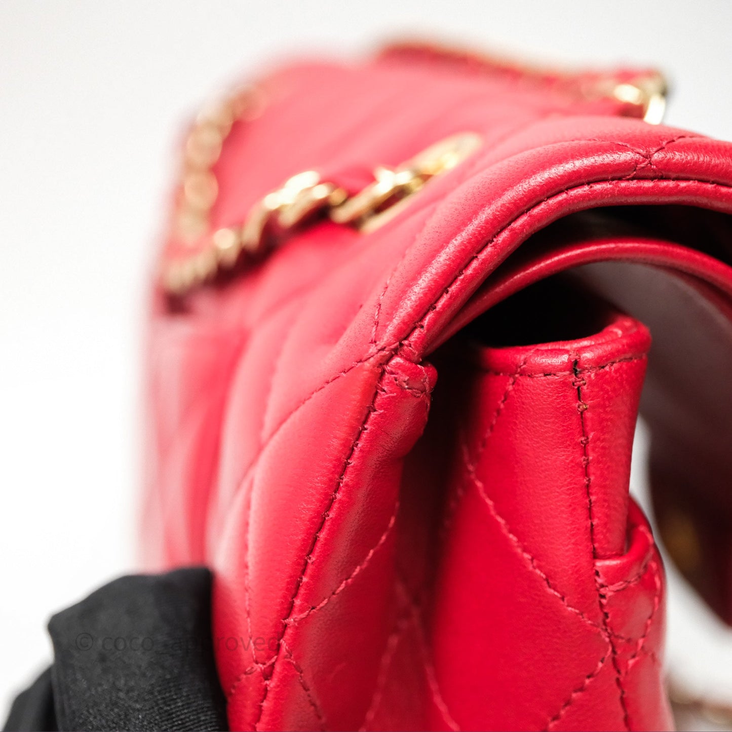 Chanel Classic M/L Medium Double Flap Red Lambskin Gold Hardware