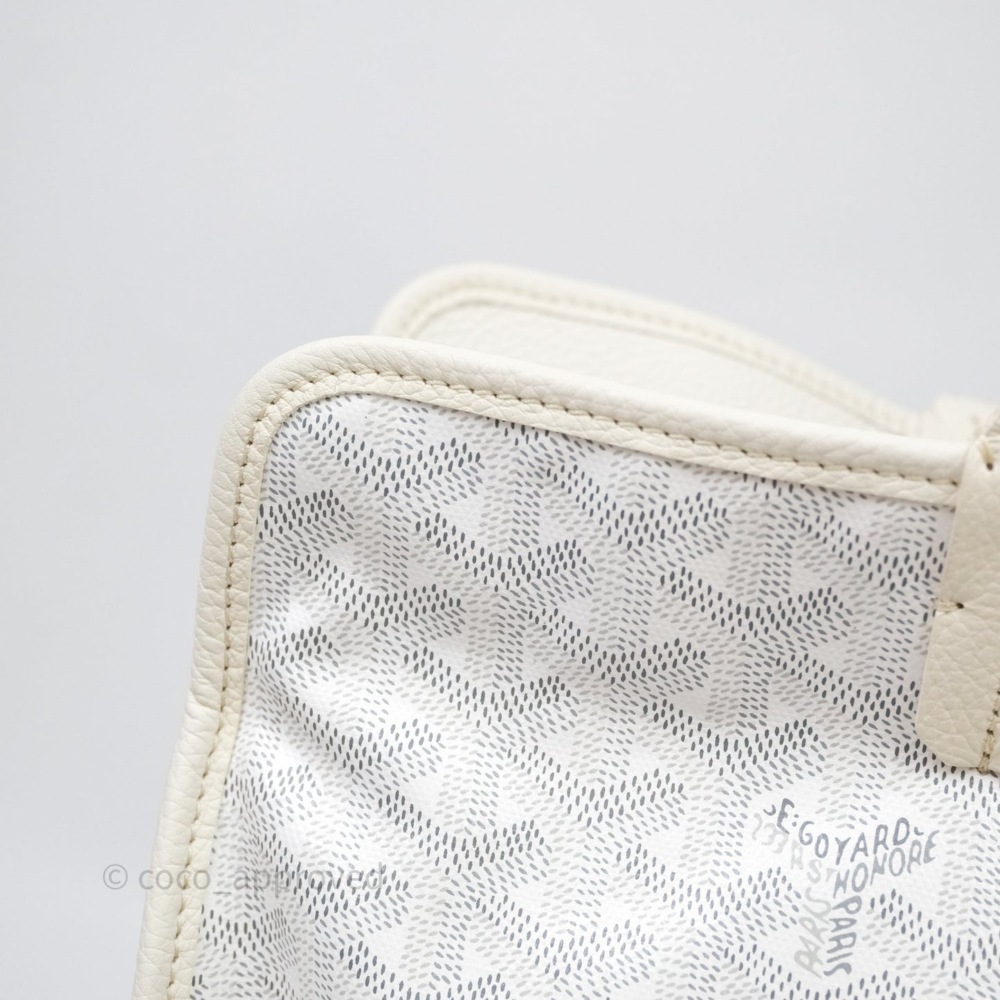 Goyard Goyardine White Sac Hardy PM