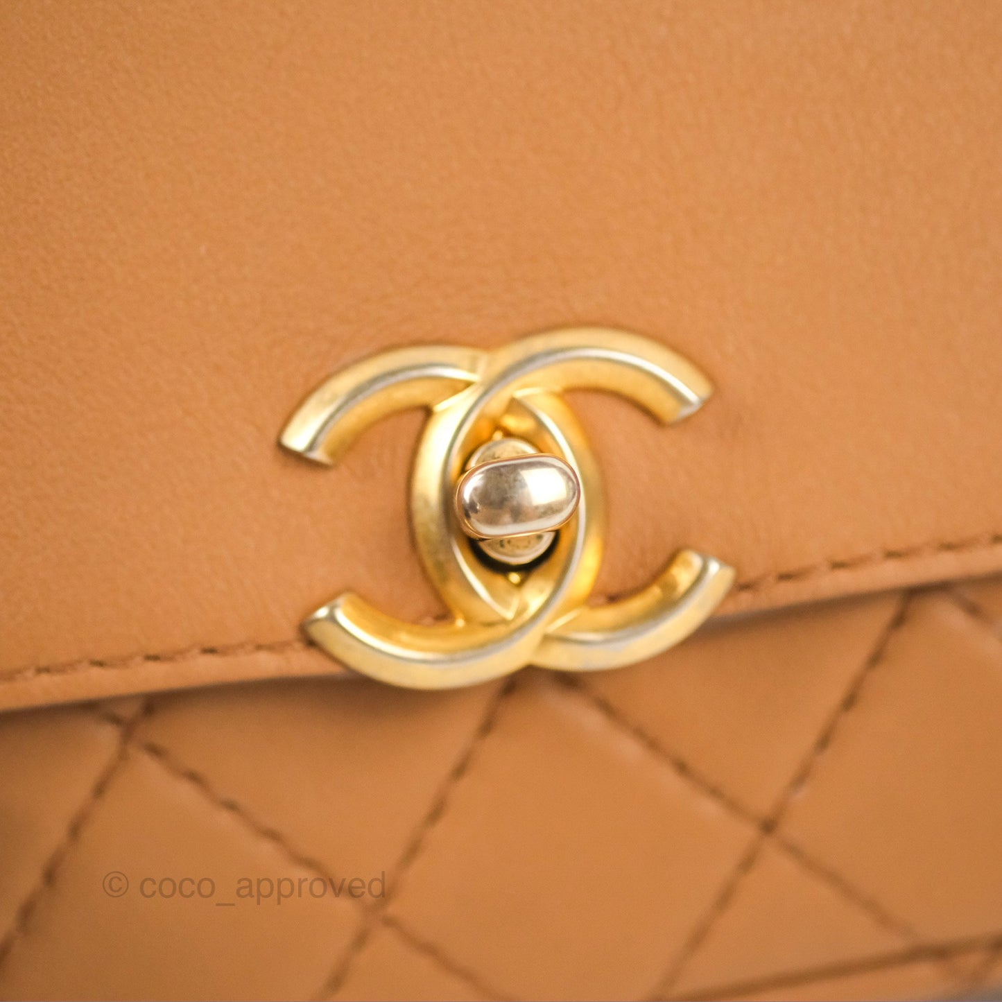 Chanel Flap Bag with Coin Purse Caramel Beige Calfskin Aged Gold Hardware 19K