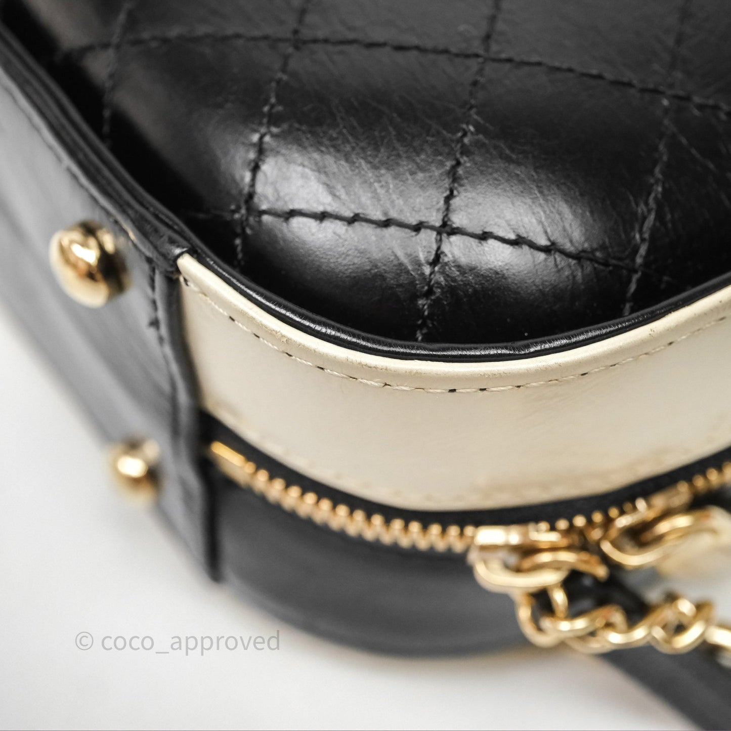 Chanel Quilted Stitched Vanity Case Bag Black/Ivory Calfskin Gold Hardware