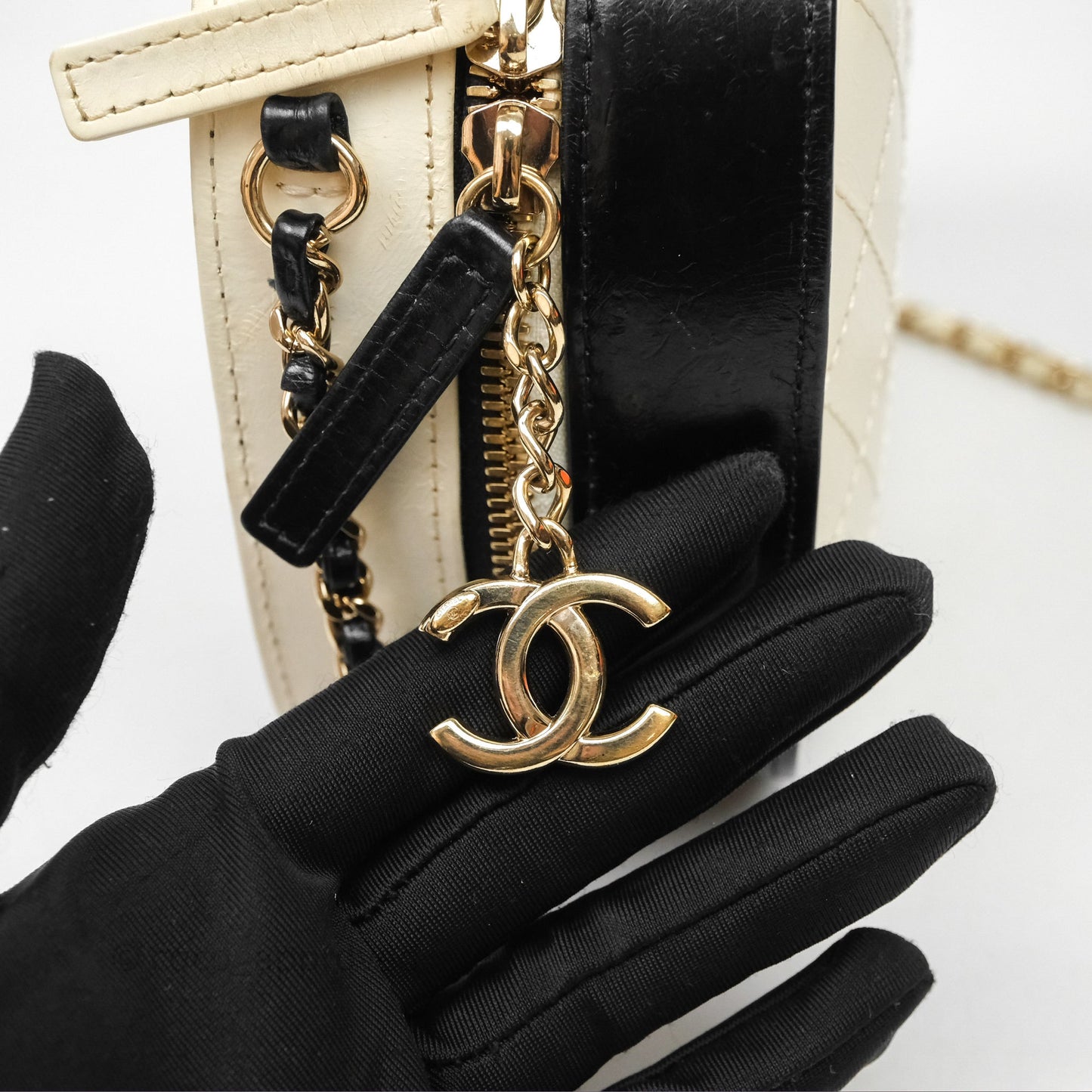 Chanel Quilted Stitched Vanity Case Bag Black/Ivory Calfskin Gold Hardware
