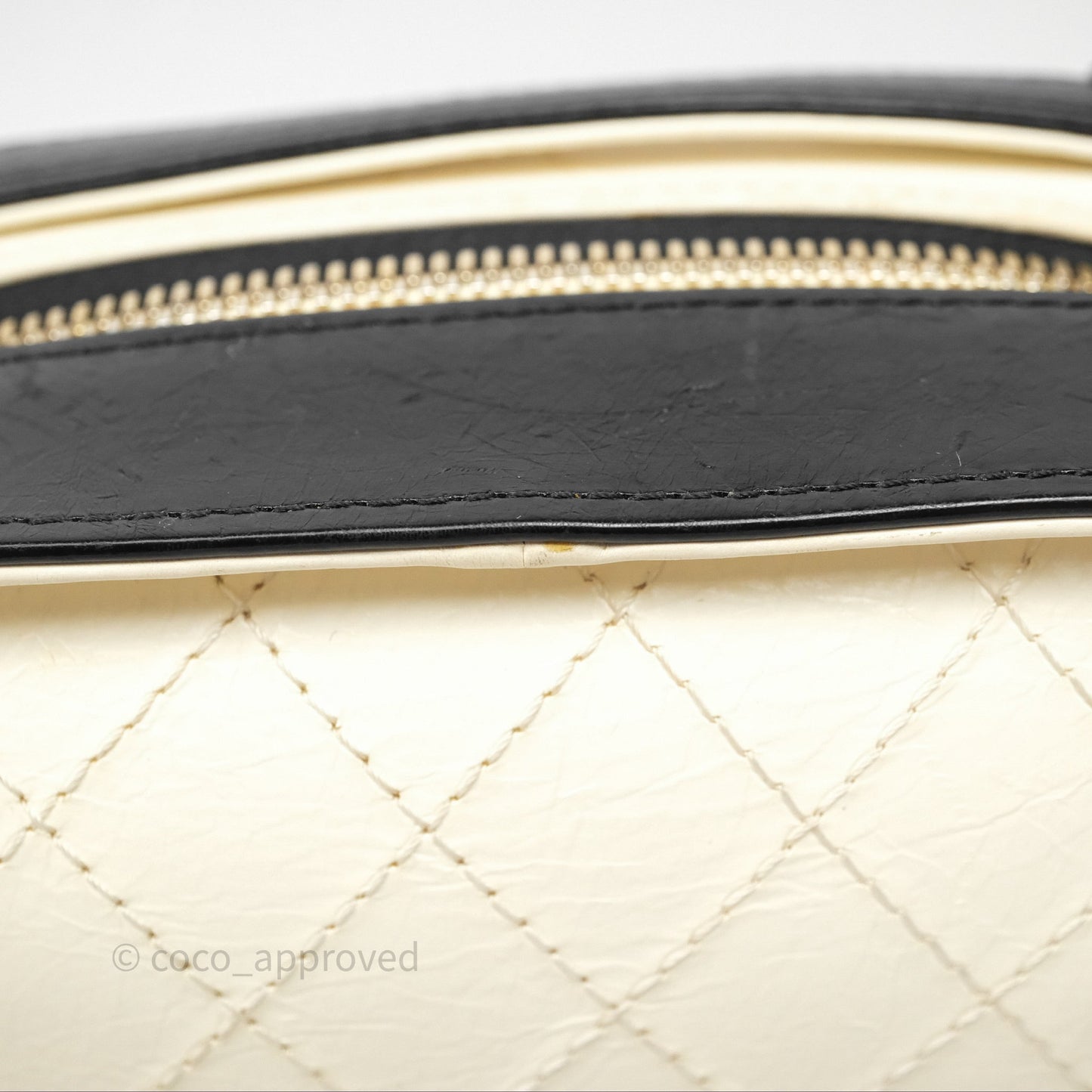 Chanel Quilted Stitched Vanity Case Bag Black/Ivory Calfskin Gold Hardware