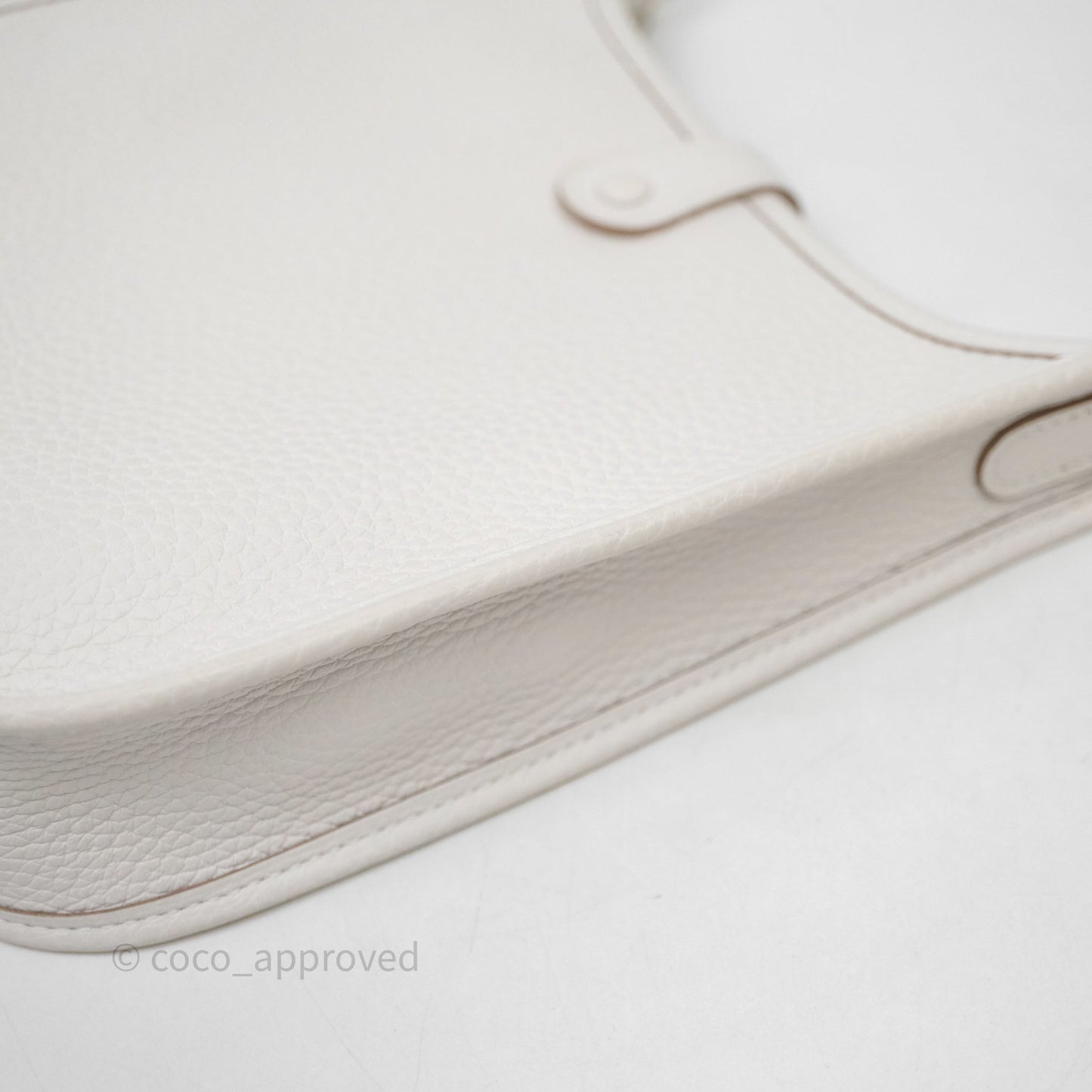 Hermès Mini Evelyne 16 Gris Pale M4 Clemence Gold Hardware