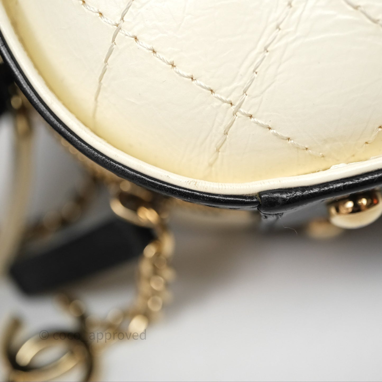Chanel Quilted Stitched Vanity Case Bag Black/Ivory Calfskin Gold Hardware