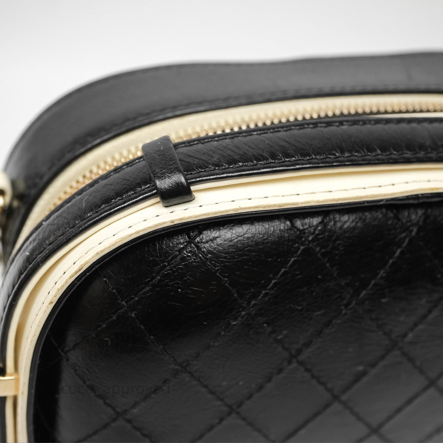 Chanel Quilted Stitched Vanity Case Bag Black/Ivory Calfskin Gold Hardware