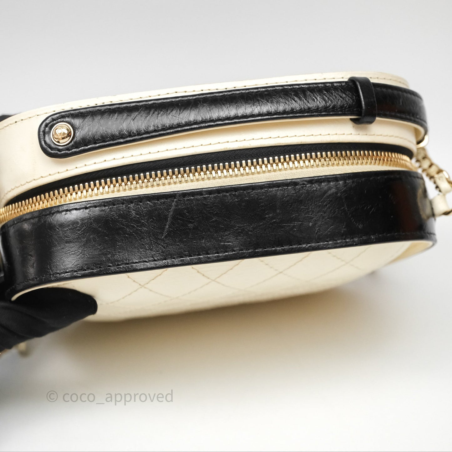 Chanel Quilted Stitched Vanity Case Bag Black/Ivory Calfskin Gold Hardware