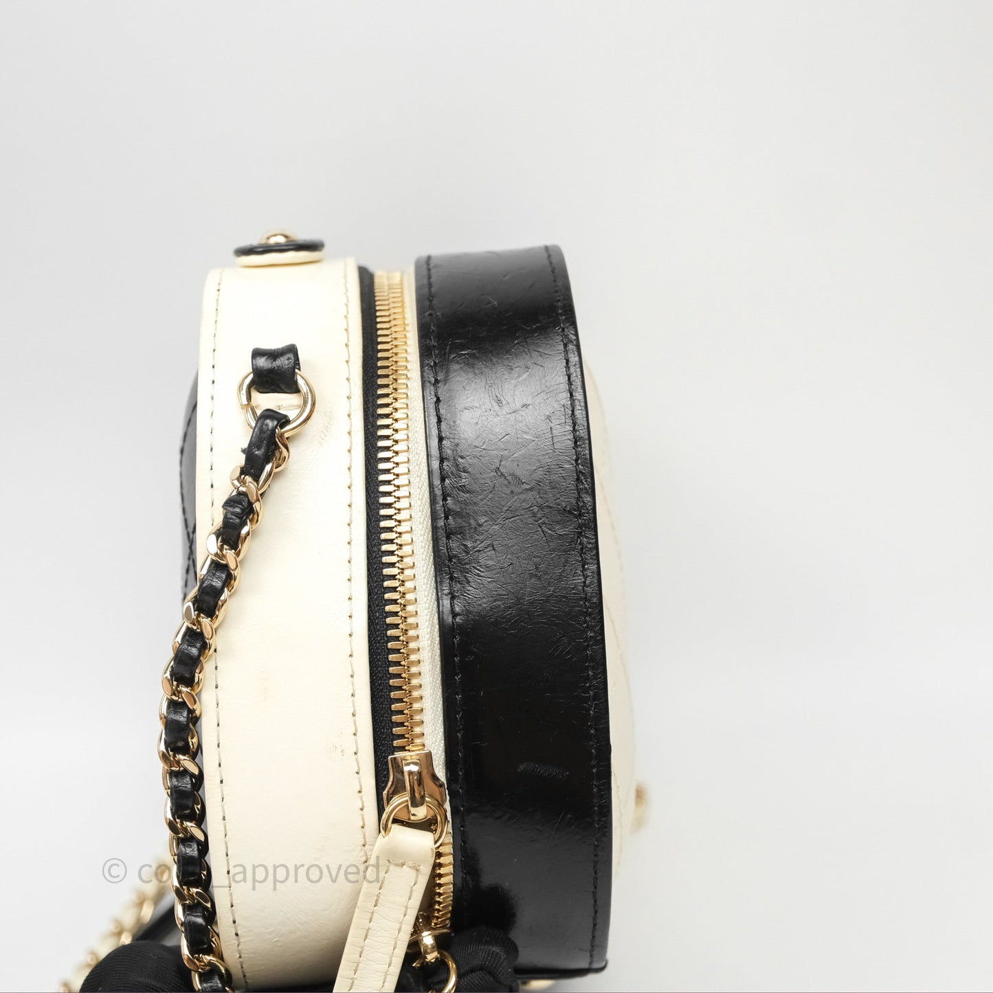 Chanel Quilted Stitched Vanity Case Bag Black/Ivory Calfskin Gold Hardware