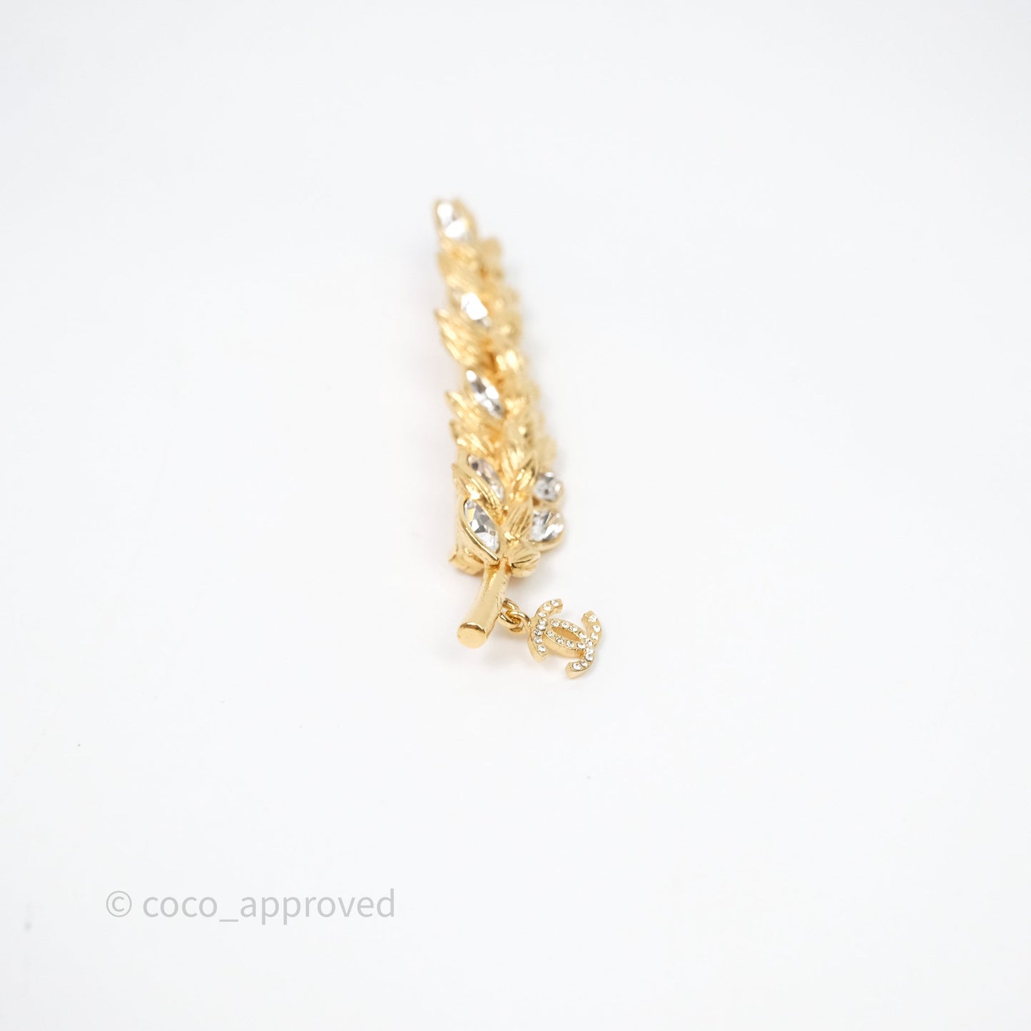 Chanel CC Wheat Crystal Brooch Gold Tone 23V