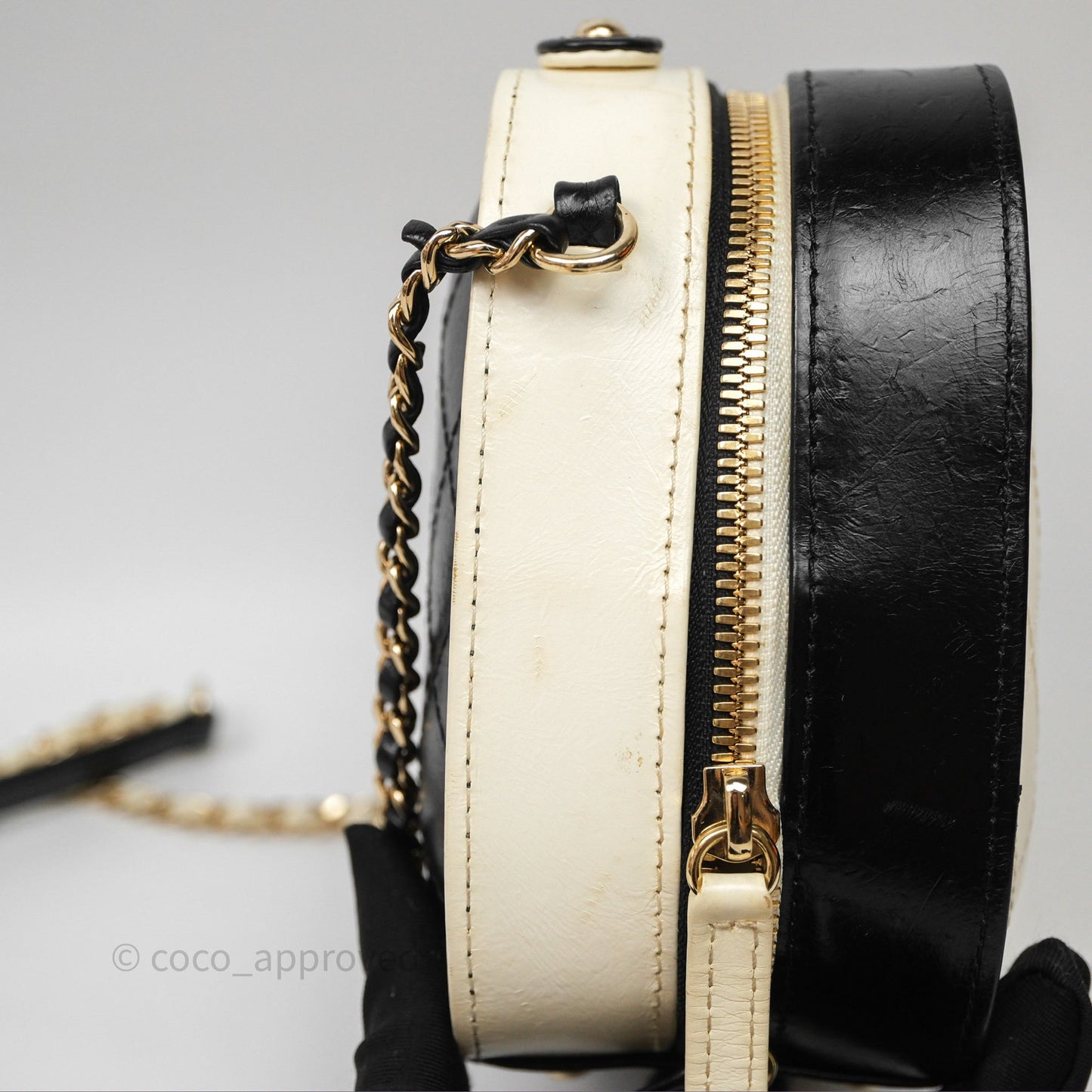 Chanel Quilted Stitched Vanity Case Bag Black/Ivory Calfskin Gold Hardware
