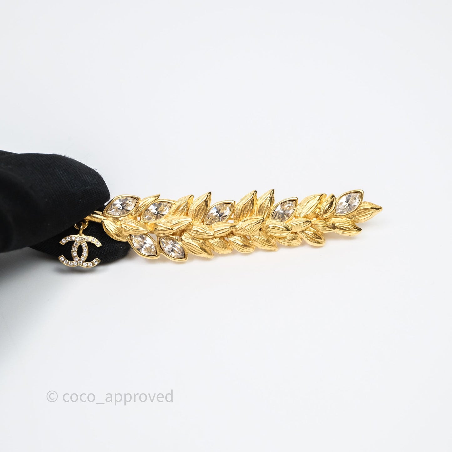 Chanel CC Wheat Crystal Brooch Gold Tone 23V